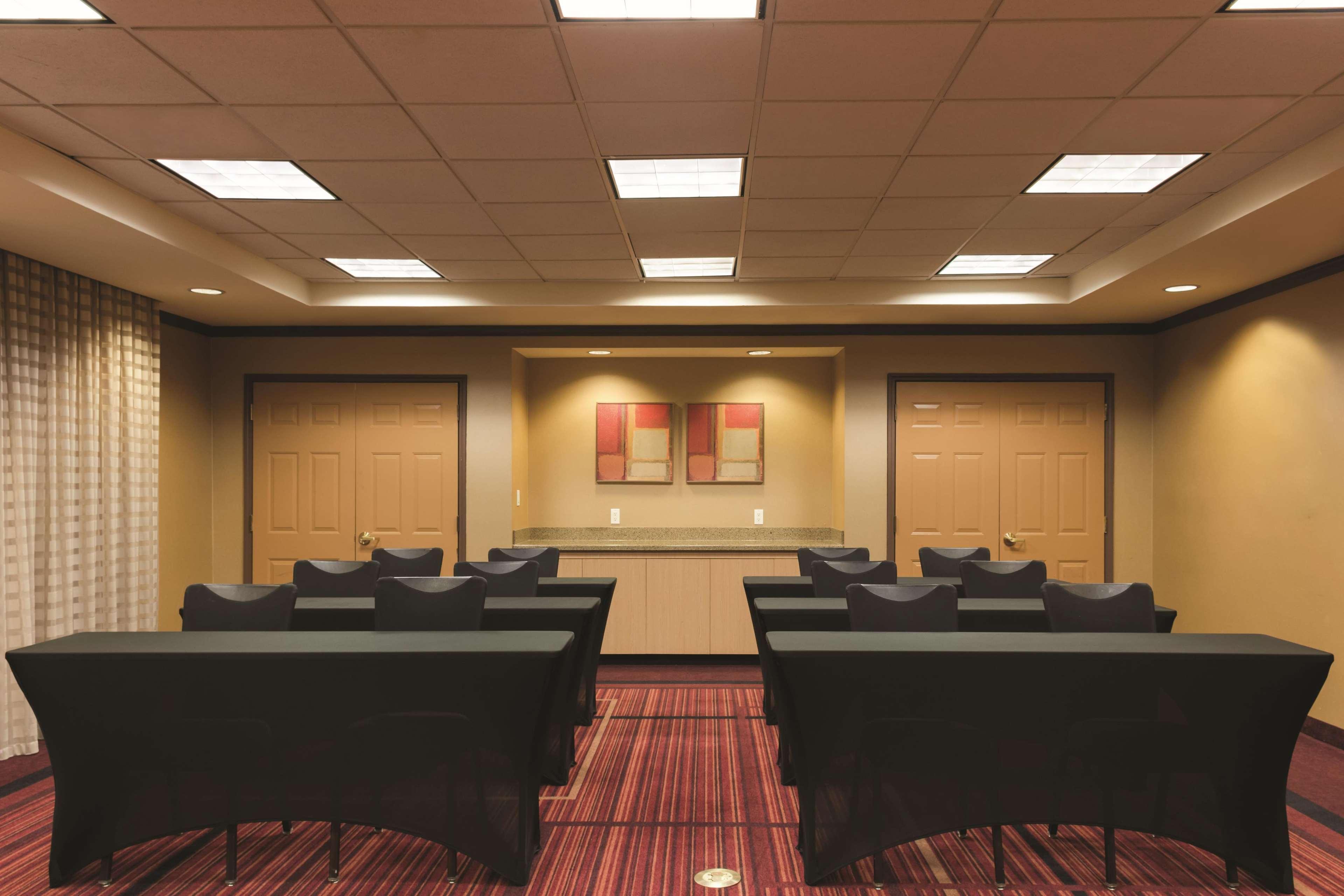 La Quinta By Wyndham Atlanta Ballpark/galleria 3*
