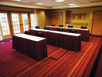La Quinta By Wyndham Atlanta Ballpark/galleria Hotel 3*